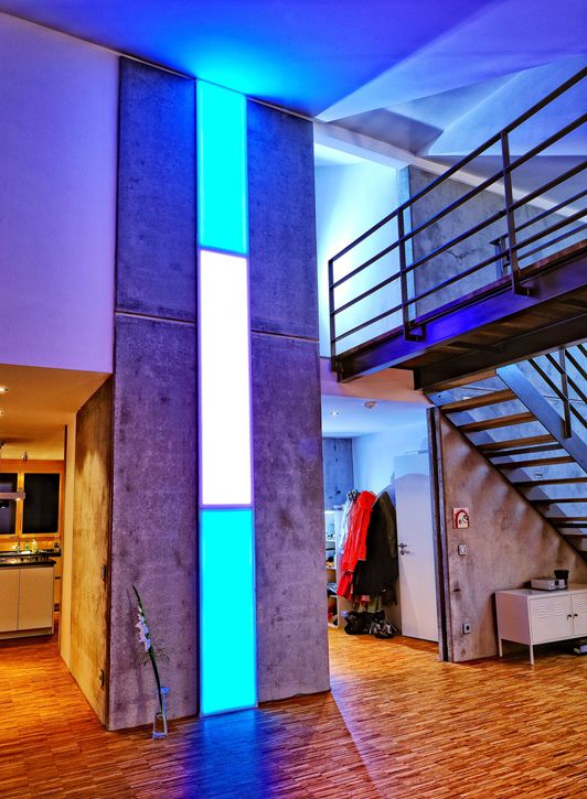 Innenansicht eines Hauses, ausgestattet mit LED-Paneelen